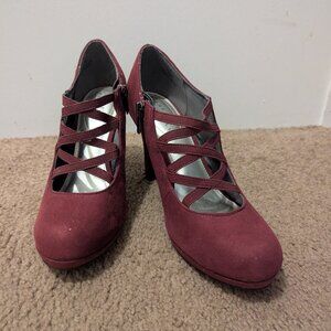 Lauren Blakwell Marika Heels (Wine)
